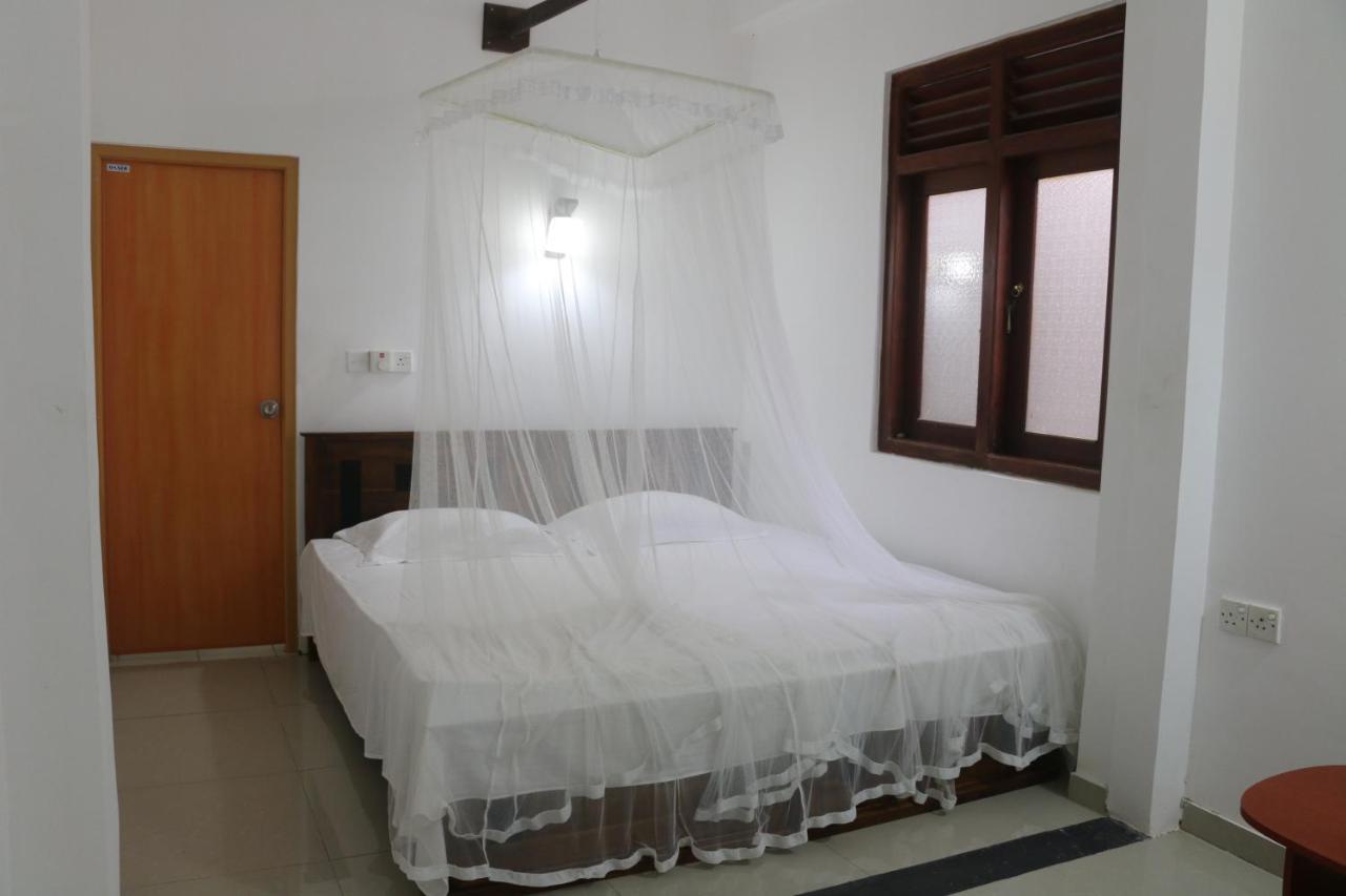 A.V.N Homestay Унаватуна Екстериор снимка